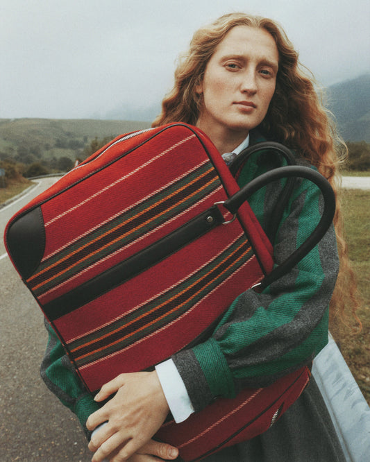 Pippi Wool Suitcase Red