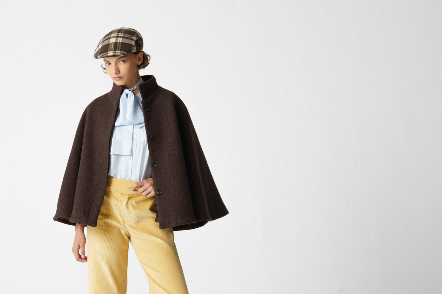 D´Artagnan Wool Cape Brown