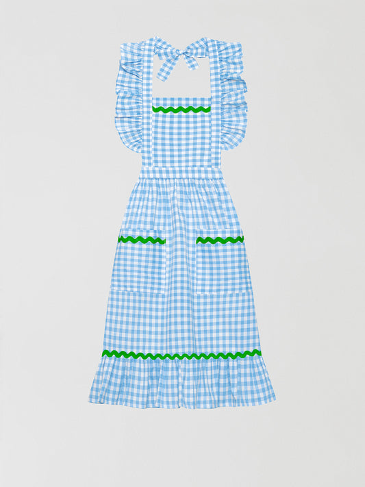 Cocinitas Apron Blue is a blue vichy blue apron with matching dark green trim.