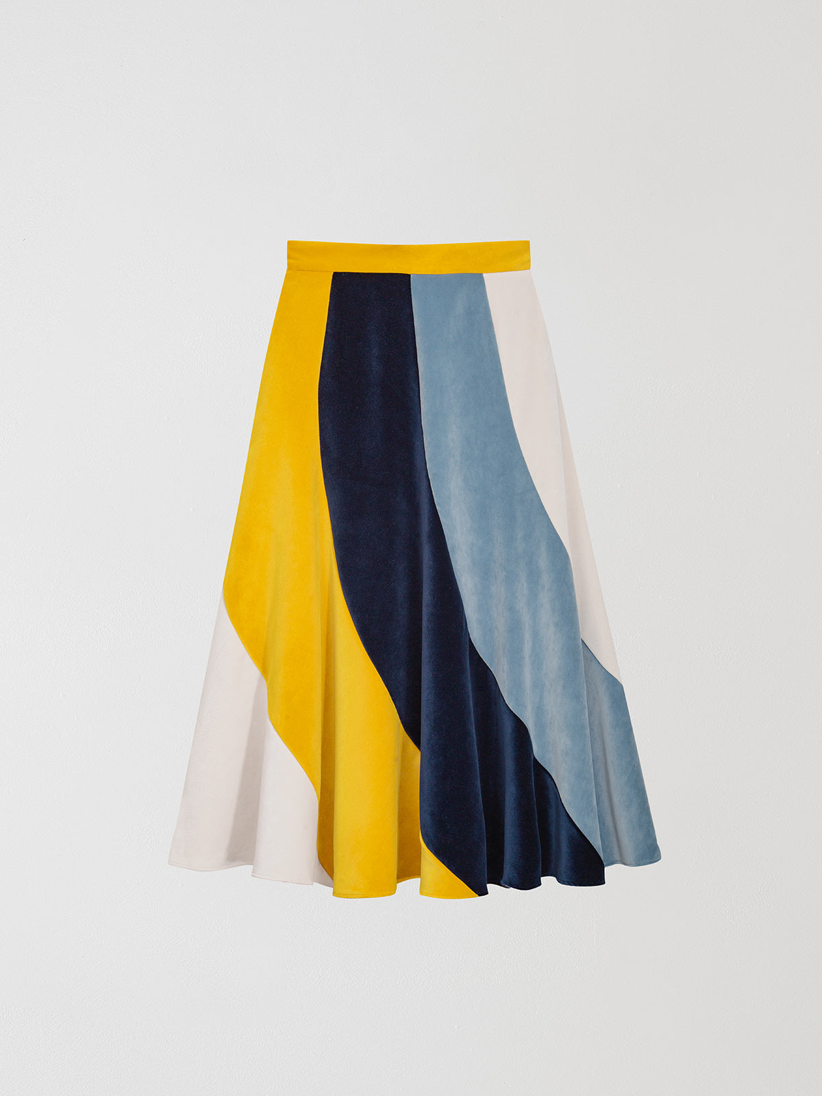 Flared midi skirt in velvet with asymmetric pattern in light blue, yellow, ecru and navy.