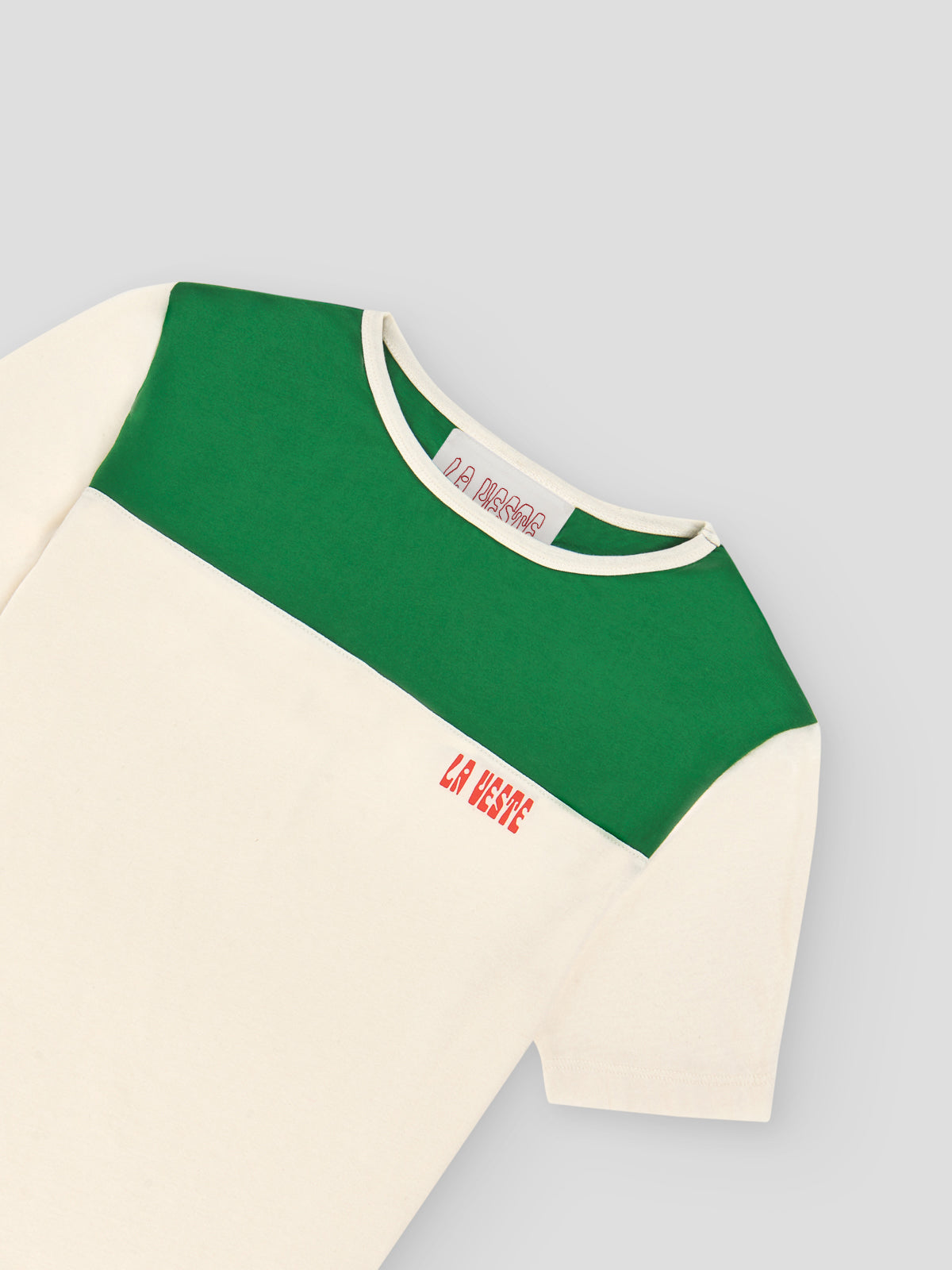 White cotton T-shirt with LA VESTE logo and green top