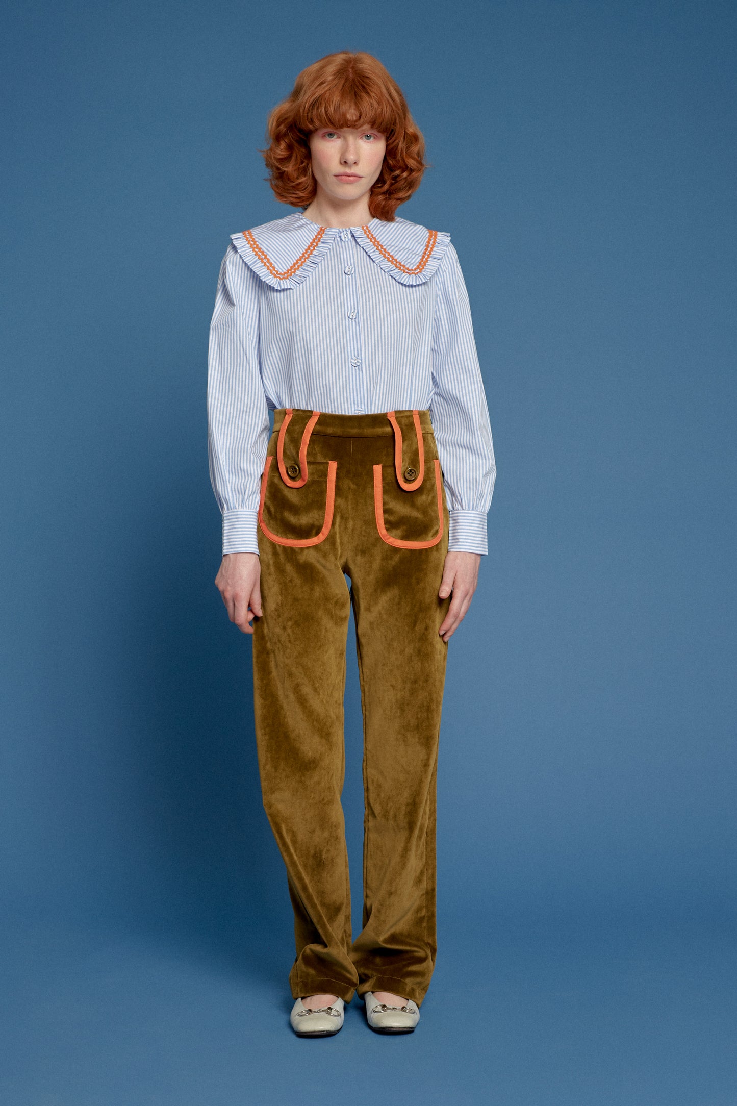 kaki pants with cauldron frontal pockets with buttons