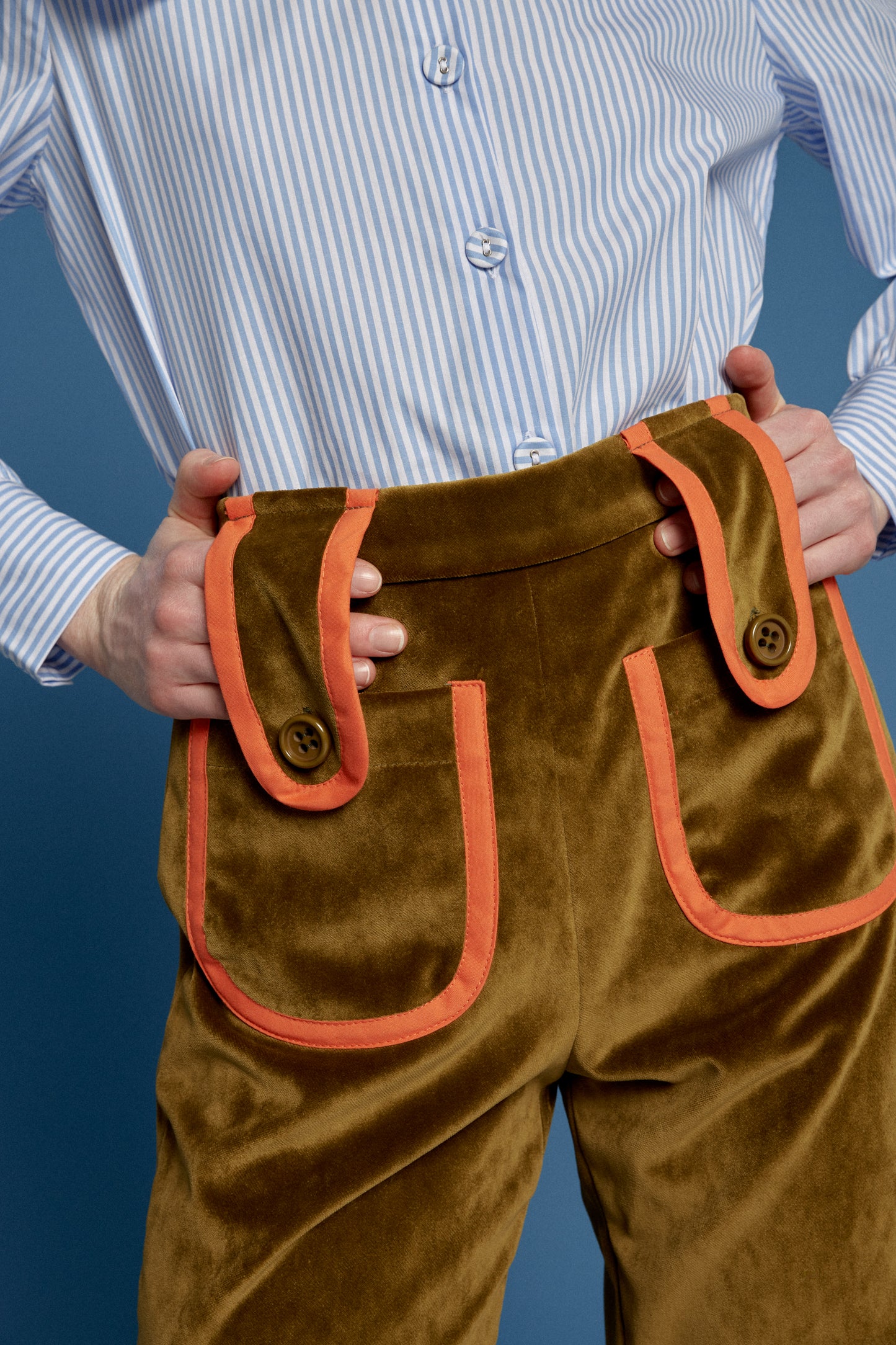 kaki pants with cauldron frontal pockets with buttons