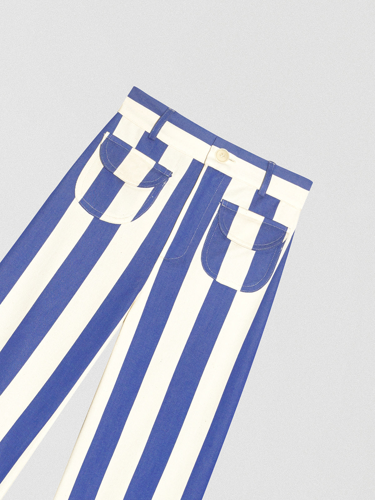 Blue high-waisted trousers printed in cotton with blue and ecru stripes.