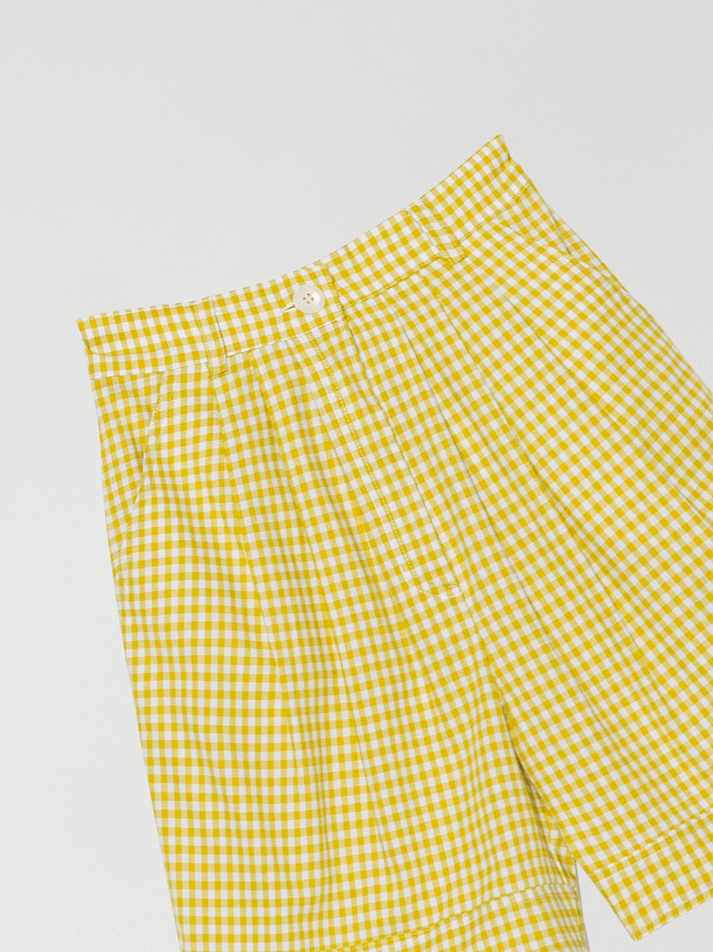 Bermudas Yellow